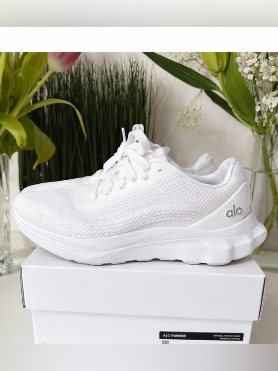 ALO Yoga Shoes - ALO Runner - White/White 7.5M/9W pre-owned